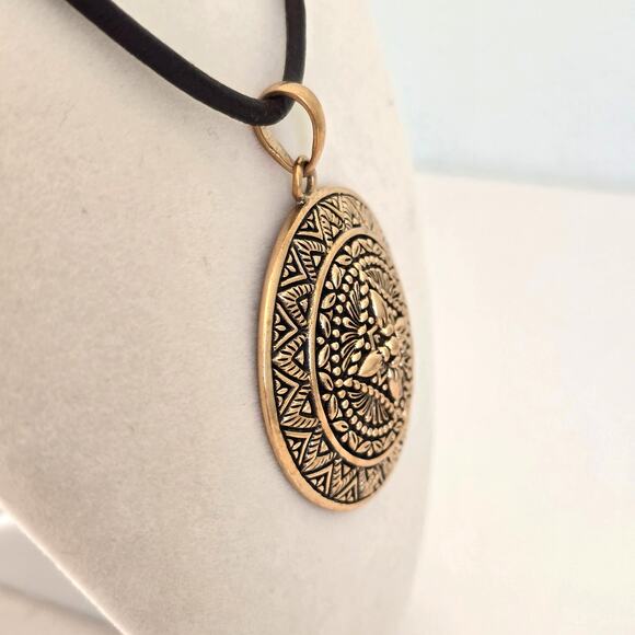 Barse Thailand Pendant Necklace Women's Antiqued Brass Medallion Polished Boho - Picture 3 of 12